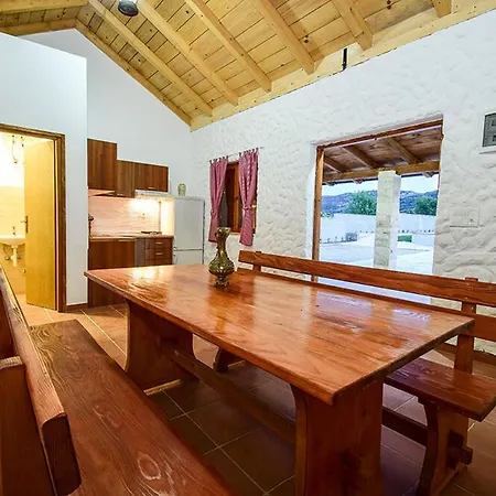 Villa Julija *