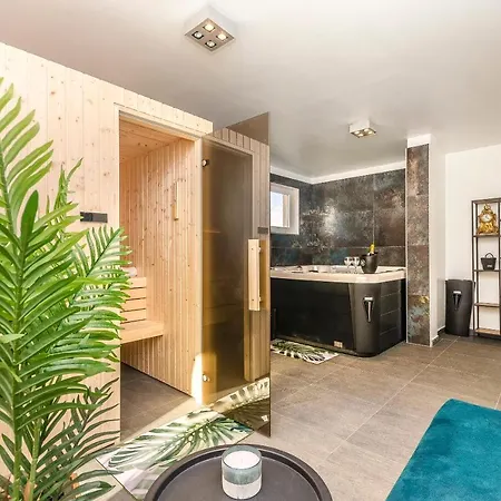 Julija Villa Gacelezi